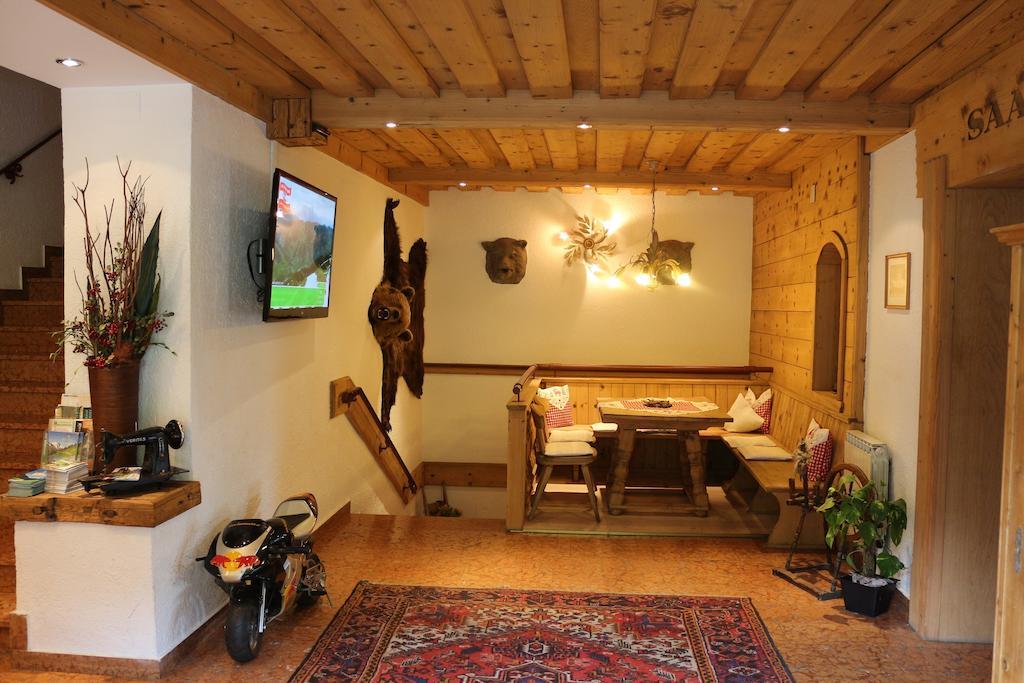 Gasthof Baerenwirt Hotell Fusch an der Grossglocknerstrasse Exteriör bild